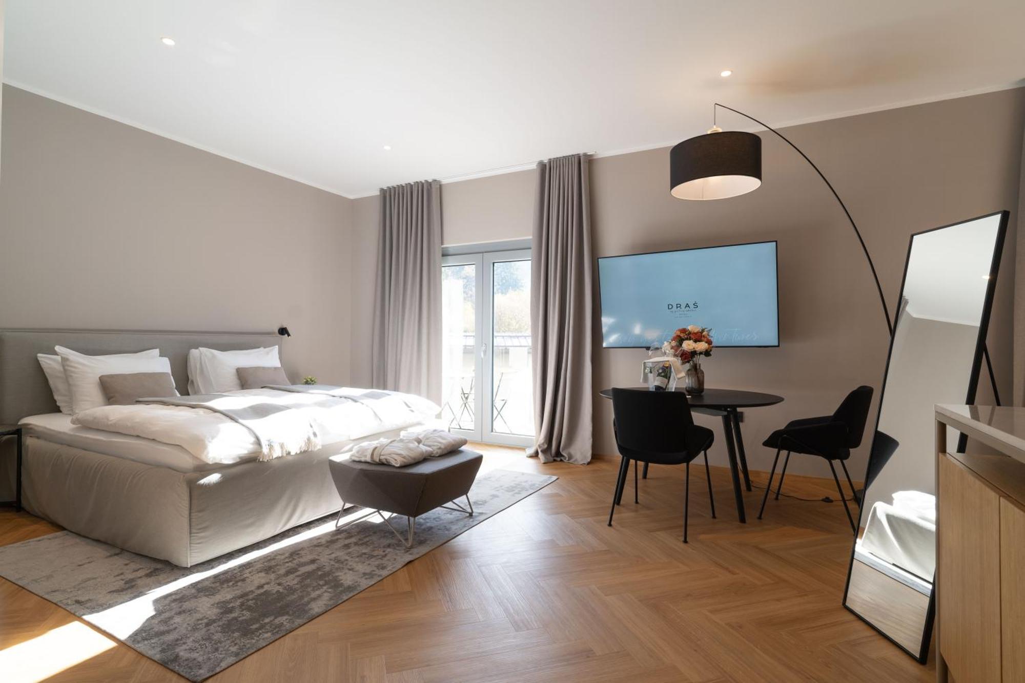 Hotel Dras Марібор Екстер'єр фото